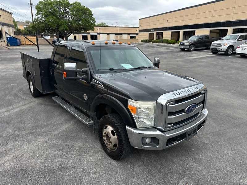 Ford Super Duty F-350 DRW Vehicle Full-screen Gallery Image 08