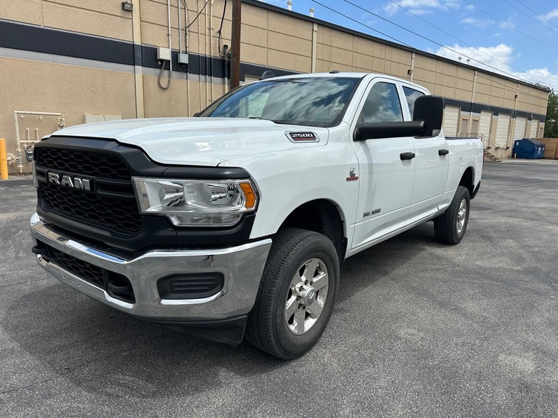 Ram 2500 Vehicle Full-screen Gallery Image 01