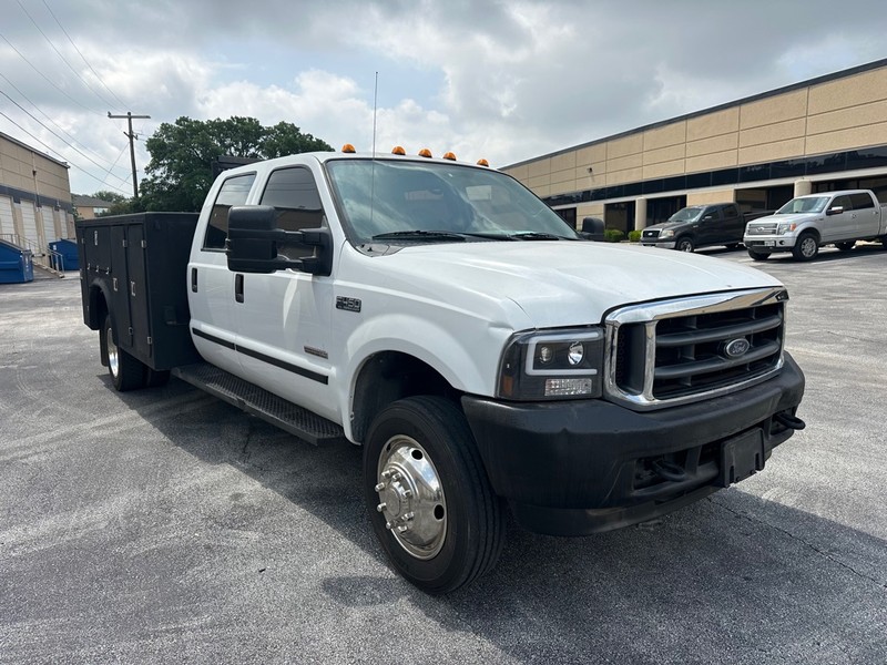 Ford Super Duty F-450 DRW Vehicle Full-screen Gallery Image 05