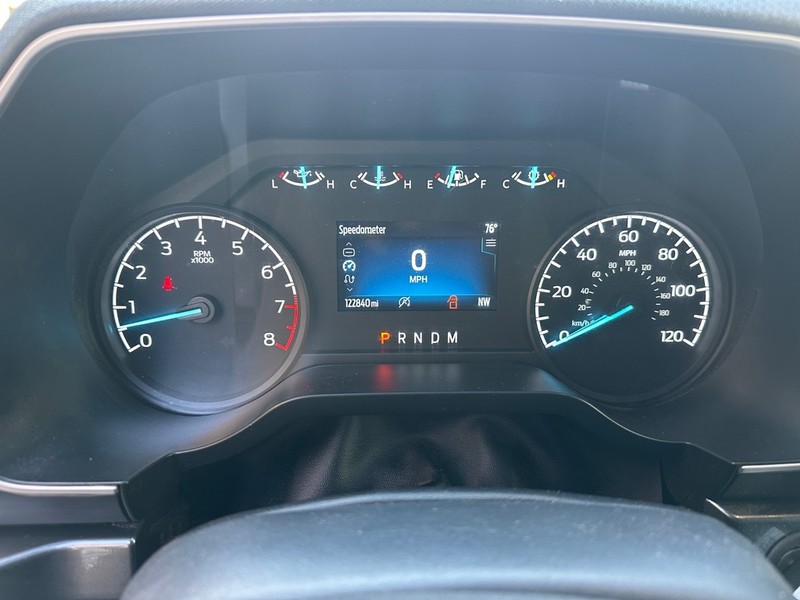 Ford F-150 Vehicle Full-screen Gallery Image 19