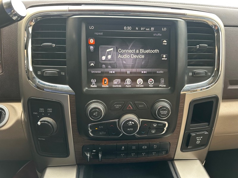 Ram 2500 Vehicle Full-screen Gallery Image 15
