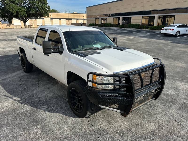 Chevrolet Silverado 2500HD Vehicle Full-screen Gallery Image 07