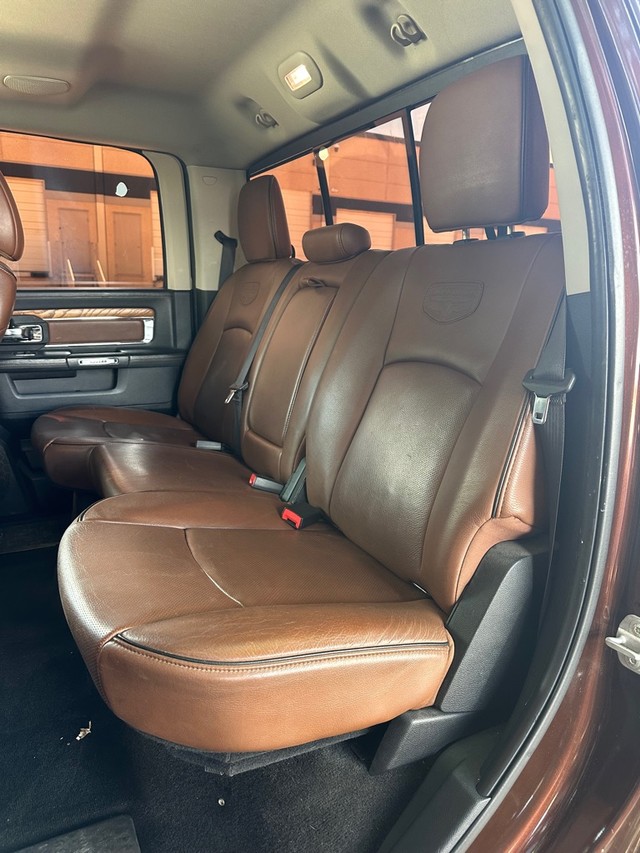 Ram 1500 Vehicle Full-screen Gallery Image 11