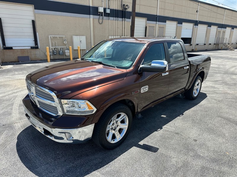 Ram 1500 Vehicle Full-screen Gallery Image 2
