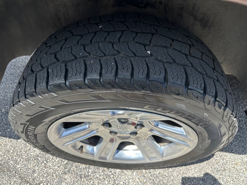 Ram 1500 Vehicle Full-screen Gallery Image 10