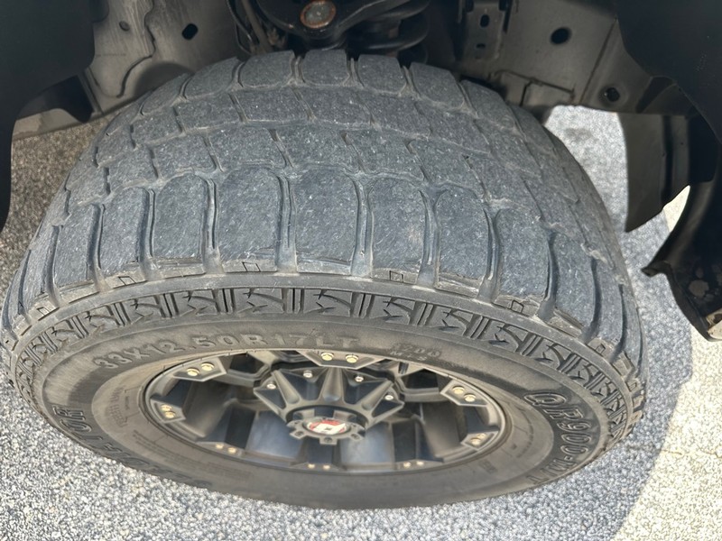 Ford F-150 Vehicle Full-screen Gallery Image 9