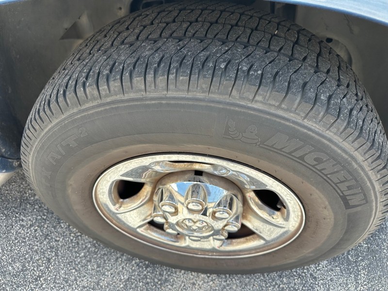 Dodge Ram 2500 Vehicle Full-screen Gallery Image 07