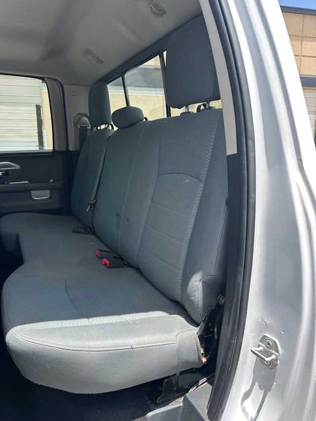 Ram 1500 Vehicle Full-screen Gallery Image 09