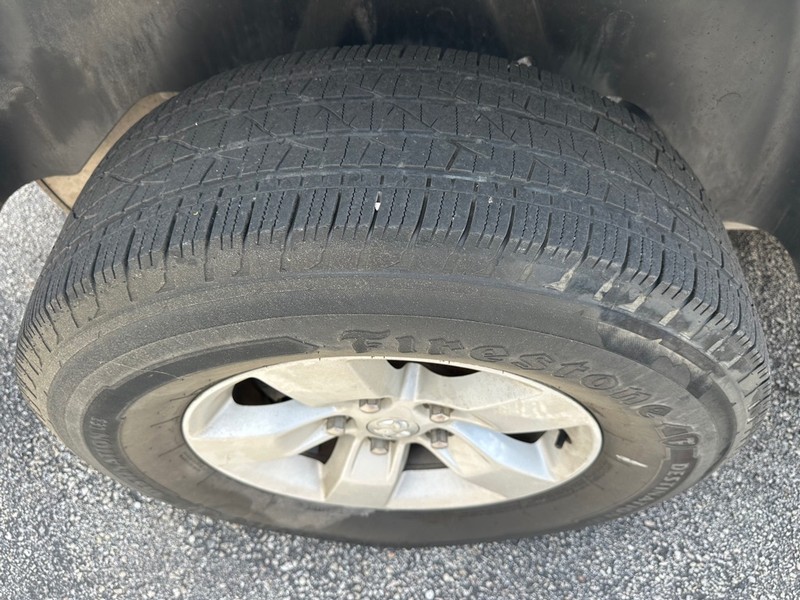 Ram 1500 Vehicle Full-screen Gallery Image 08