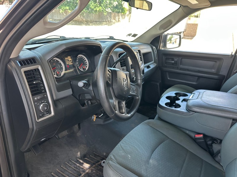 Ram 1500 Vehicle Full-screen Gallery Image 14