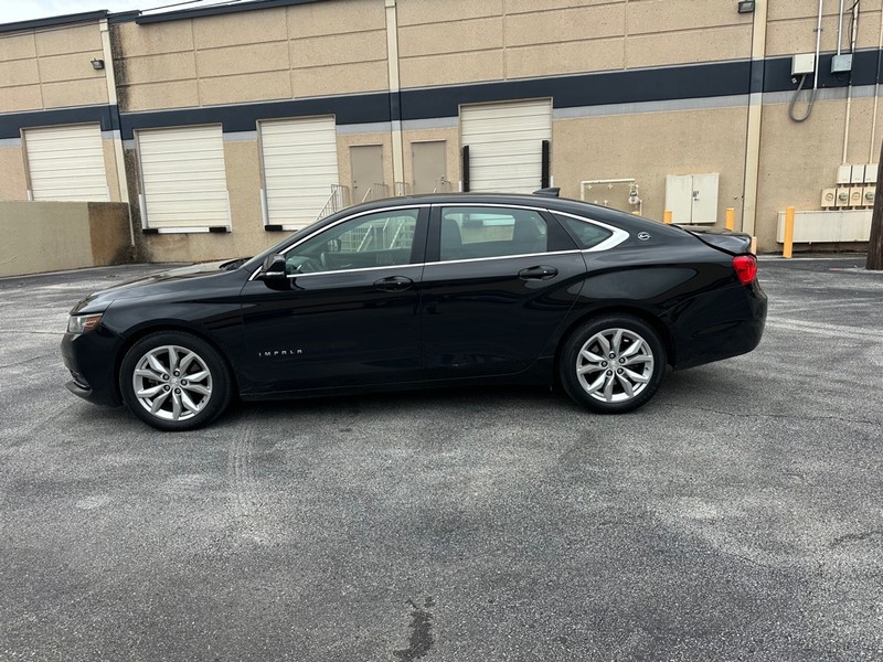 Chevrolet Impala Vehicle Full-screen Gallery Image 02