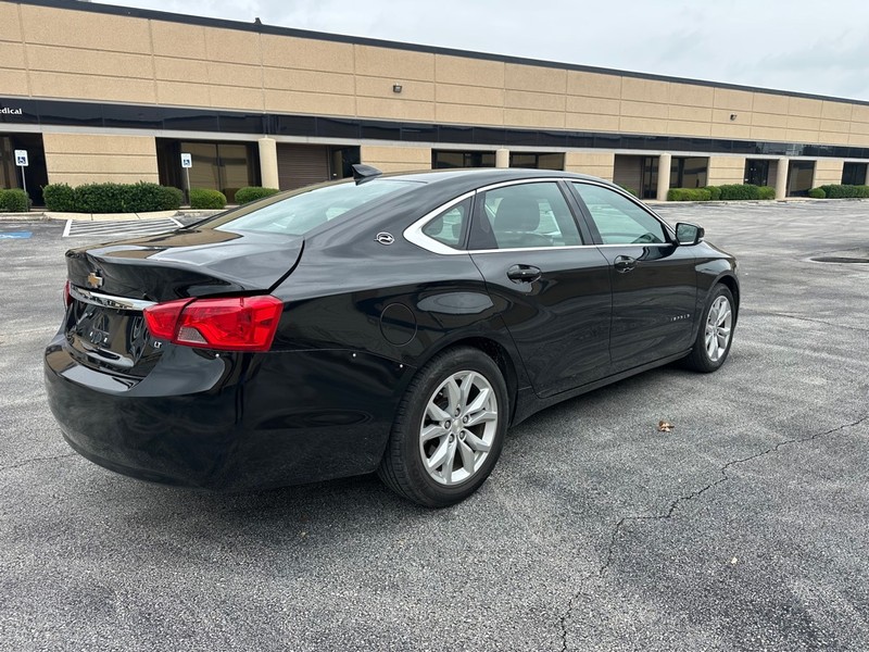 Chevrolet Impala Vehicle Full-screen Gallery Image 04