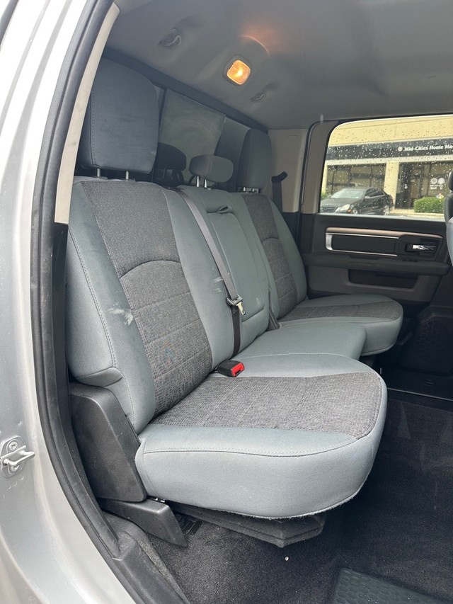 Ram 1500 Vehicle Full-screen Gallery Image 10