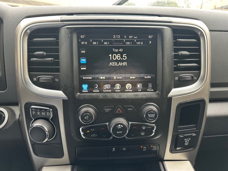 Ram 1500 Vehicle Full-screen Gallery Image 15