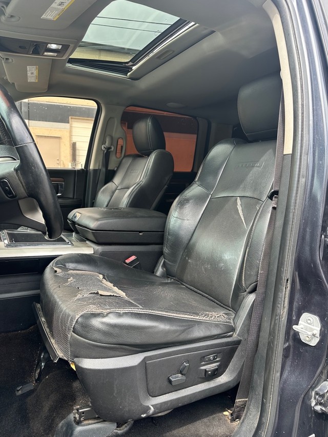 Ram 1500 Vehicle Full-screen Gallery Image 15