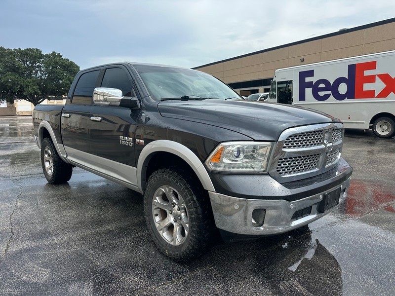Ram 1500 Vehicle Full-screen Gallery Image 7