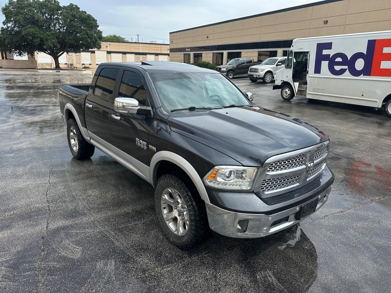 Ram 1500 Vehicle Full-screen Gallery Image 8