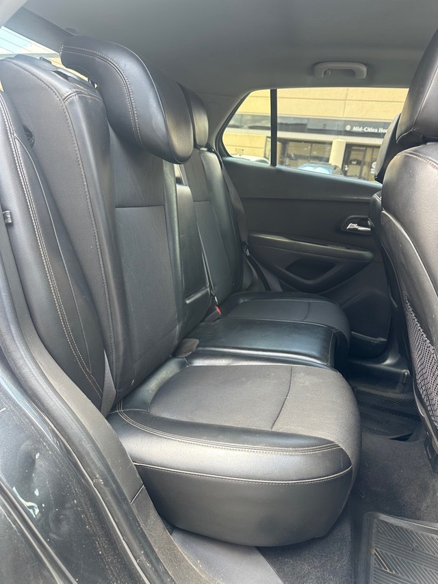Chevrolet Trax Vehicle Full-screen Gallery Image 09