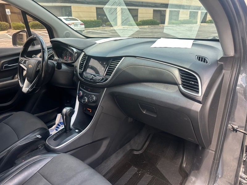 Chevrolet Trax Vehicle Full-screen Gallery Image 11