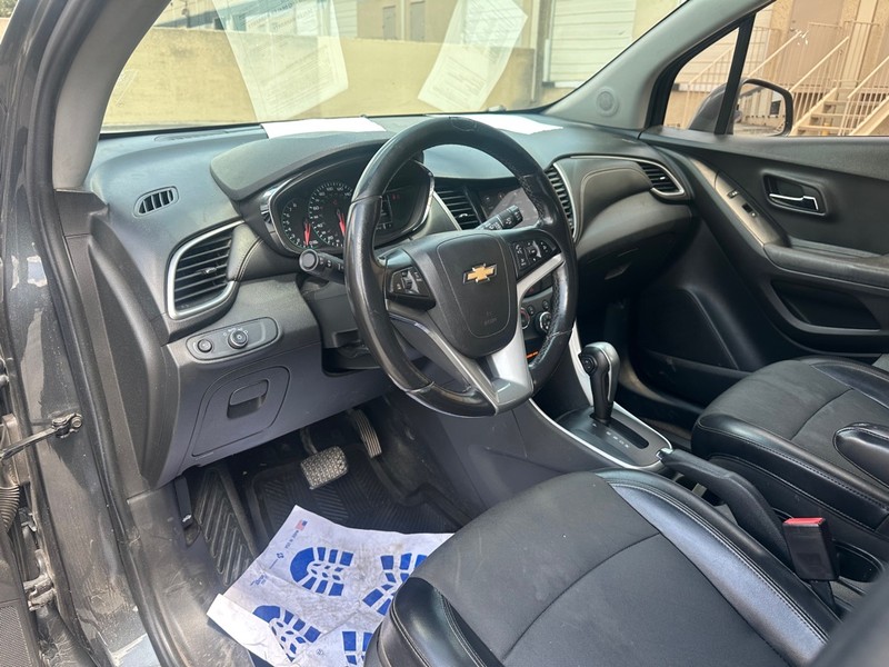 Chevrolet Trax Vehicle Full-screen Gallery Image 13