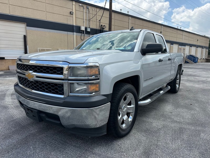 Chevrolet Silverado 1500 Vehicle Full-screen Gallery Image 01