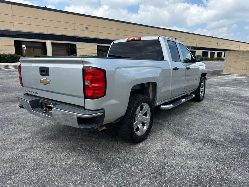 Chevrolet Silverado 1500 Vehicle Full-screen Gallery Image 04