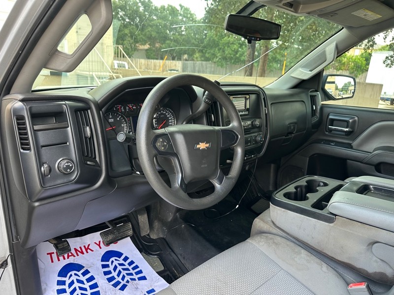 Chevrolet Silverado 1500 Vehicle Full-screen Gallery Image 14