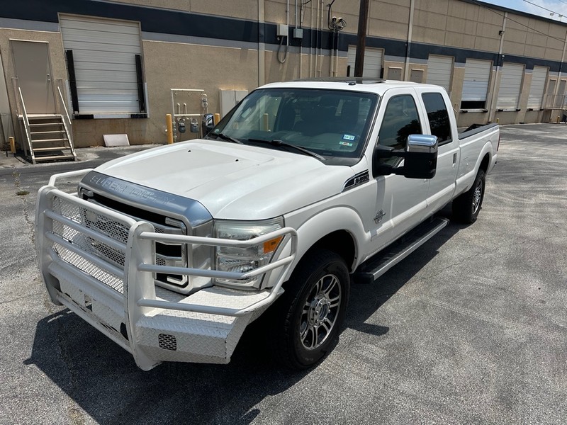 Ford Super Duty F-350 SRW Vehicle Full-screen Gallery Image 02