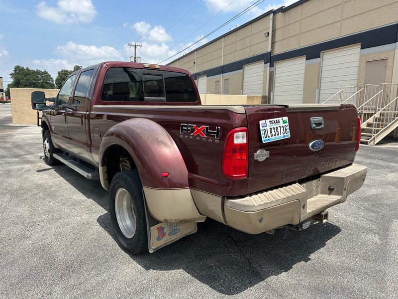 Ford Super Duty F-350 DRW Vehicle Full-screen Gallery Image 03