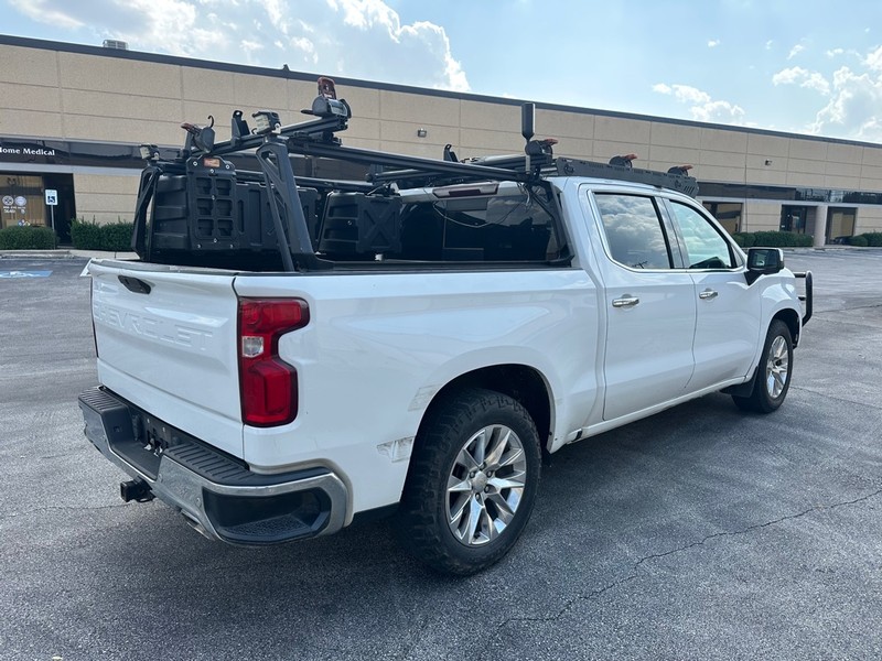 Chevrolet Silverado 1500 Vehicle Full-screen Gallery Image 04
