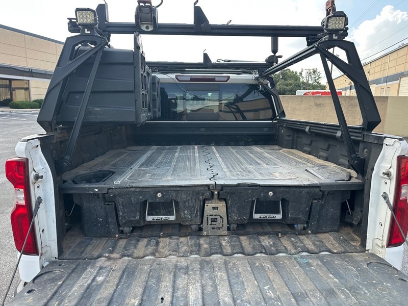 Chevrolet Silverado 1500 Vehicle Full-screen Gallery Image 08