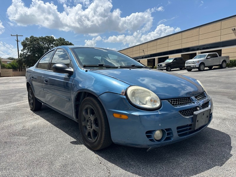 Dodge Neon Vehicle Full-screen Gallery Image 06