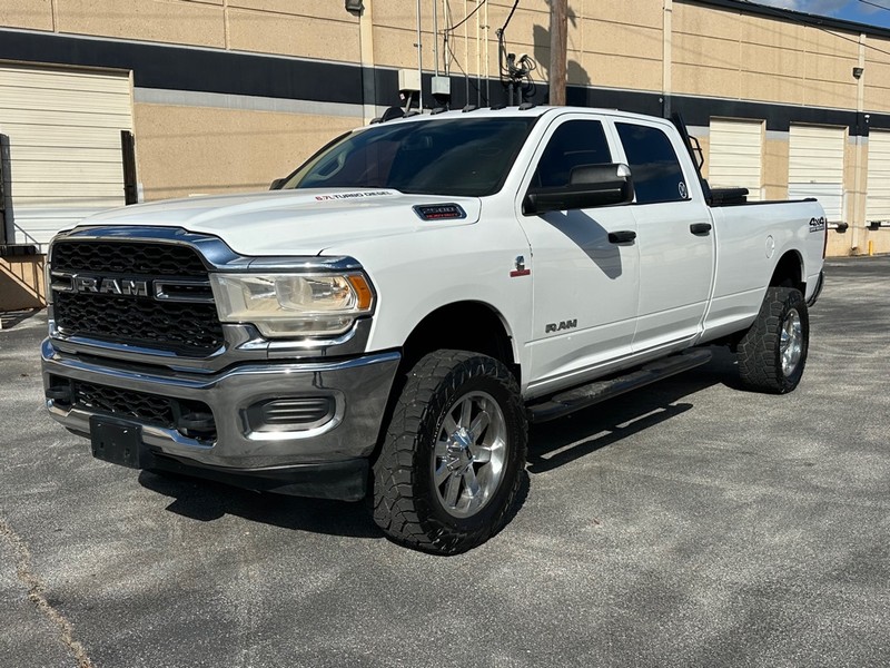 Ram 2500 Vehicle Full-screen Gallery Image 01