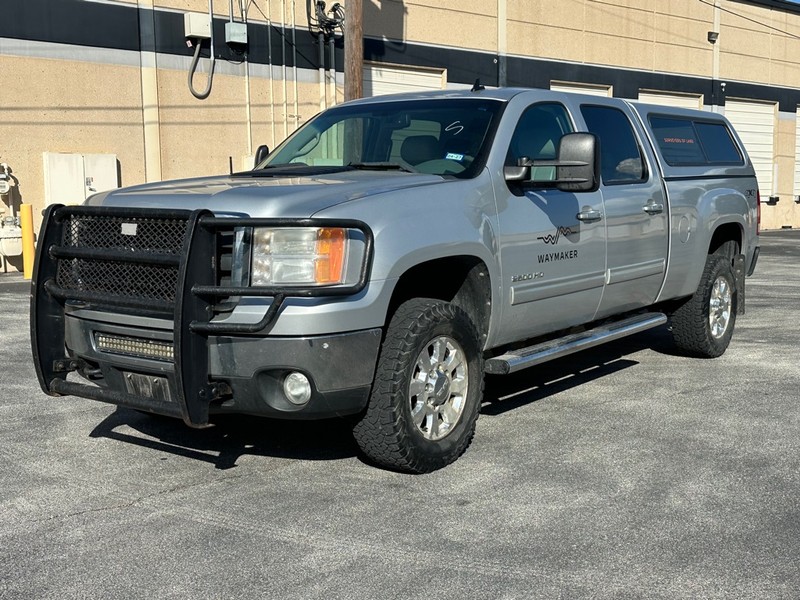 GMC Sierra 2500HD Vehicle Full-screen Gallery Image 01