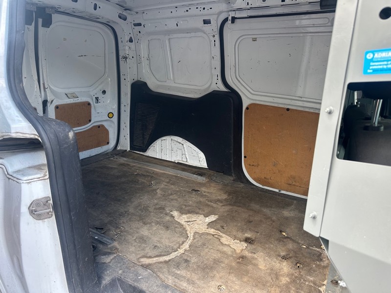 Ford Transit Connect Van Vehicle Full-screen Gallery Image 8