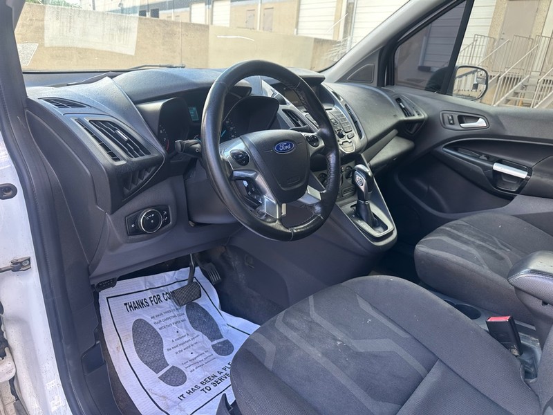 Ford Transit Connect Van Vehicle Full-screen Gallery Image 12