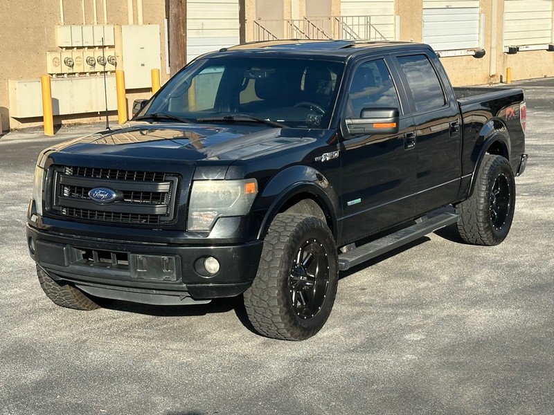 Ford F-150 Vehicle Full-screen Gallery Image 02