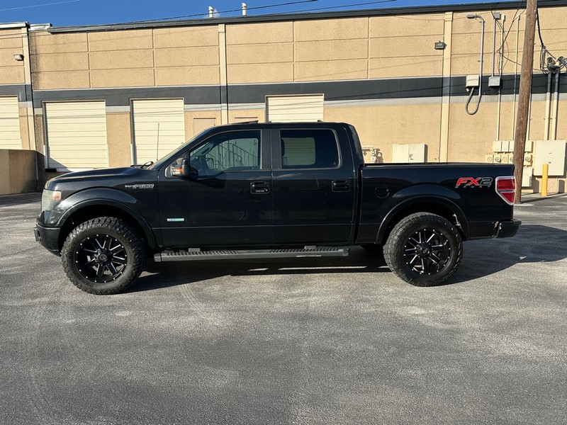 Ford F-150 Vehicle Full-screen Gallery Image 03