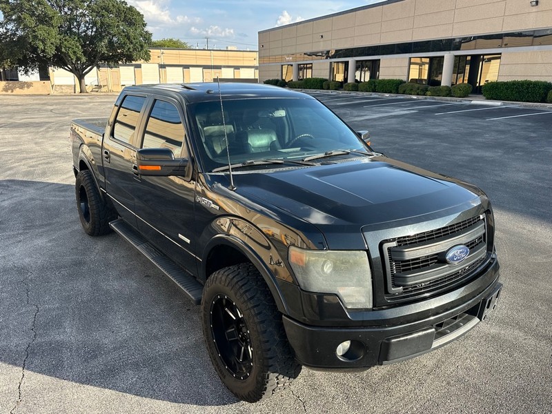 Ford F-150 Vehicle Full-screen Gallery Image 08
