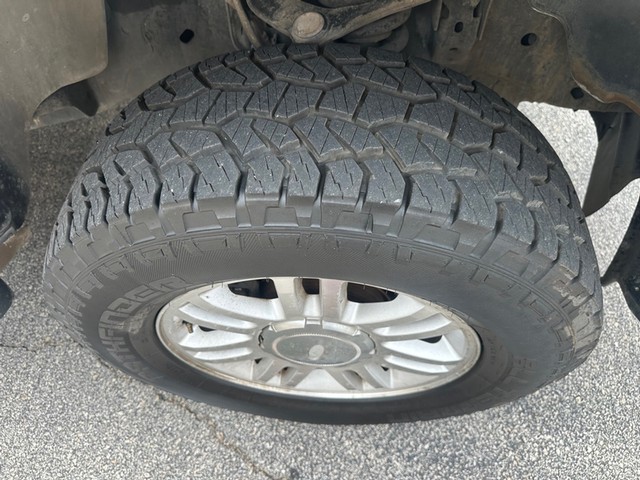 Ford F-150 Vehicle Full-screen Gallery Image 08