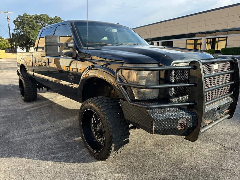 Ford Super Duty F-250 SRW Vehicle Full-screen Gallery Image 07