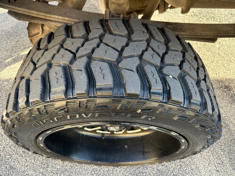 Ford Super Duty F-250 SRW Vehicle Full-screen Gallery Image 10