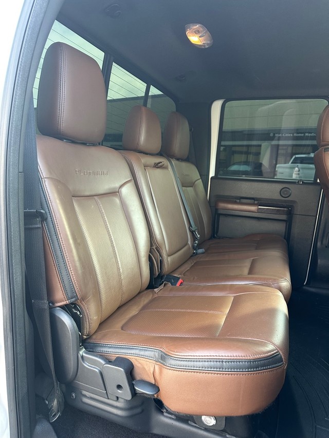 Ford Super Duty F-350 SRW Vehicle Full-screen Gallery Image 11