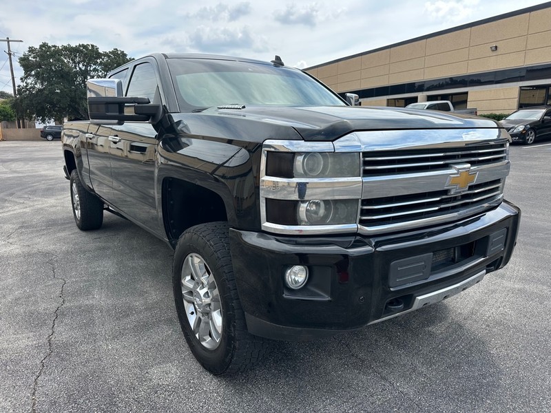 Chevrolet Silverado 2500HD Vehicle Full-screen Gallery Image 7