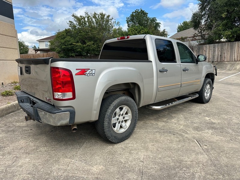 GMC Sierra 1500 Vehicle Full-screen Gallery Image 04