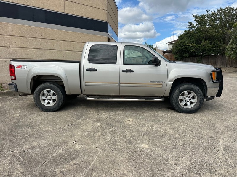 GMC Sierra 1500 Vehicle Full-screen Gallery Image 05