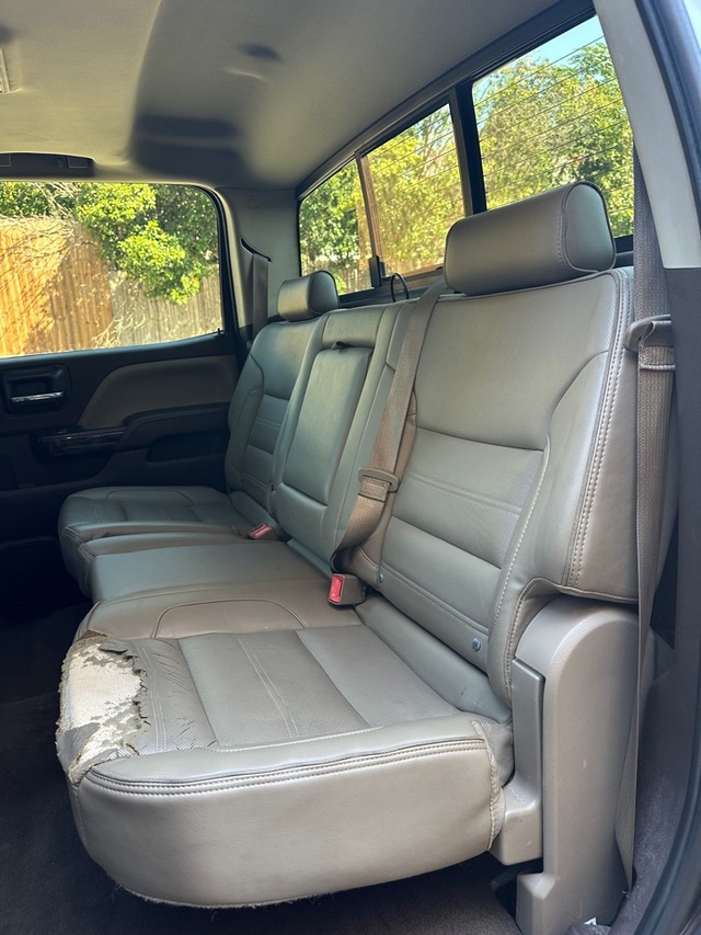 GMC Sierra 2500HD Vehicle Full-screen Gallery Image 08