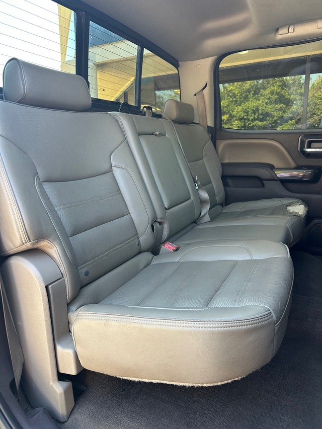 GMC Sierra 2500HD Vehicle Full-screen Gallery Image 09