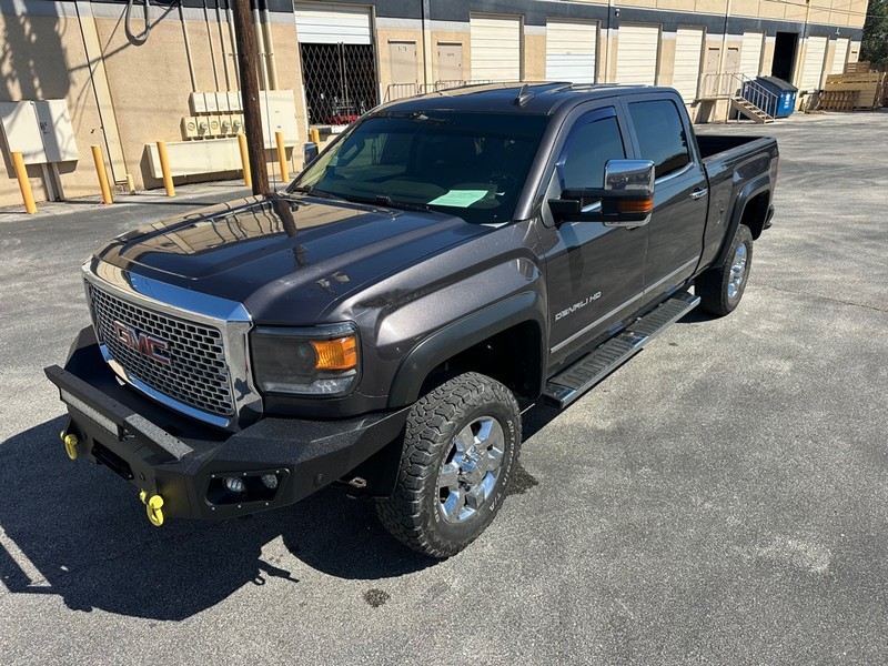 GMC Sierra 2500HD Vehicle Full-screen Gallery Image 02