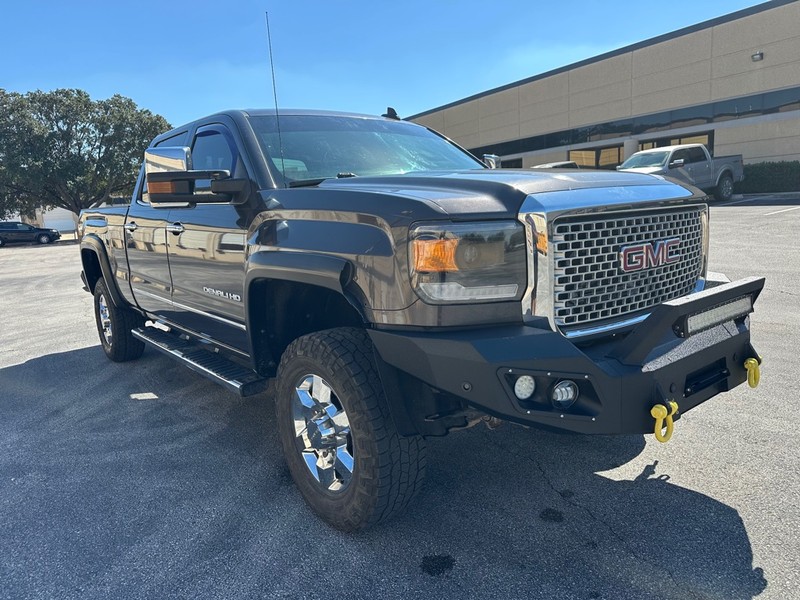 GMC Sierra 2500HD Vehicle Full-screen Gallery Image 07